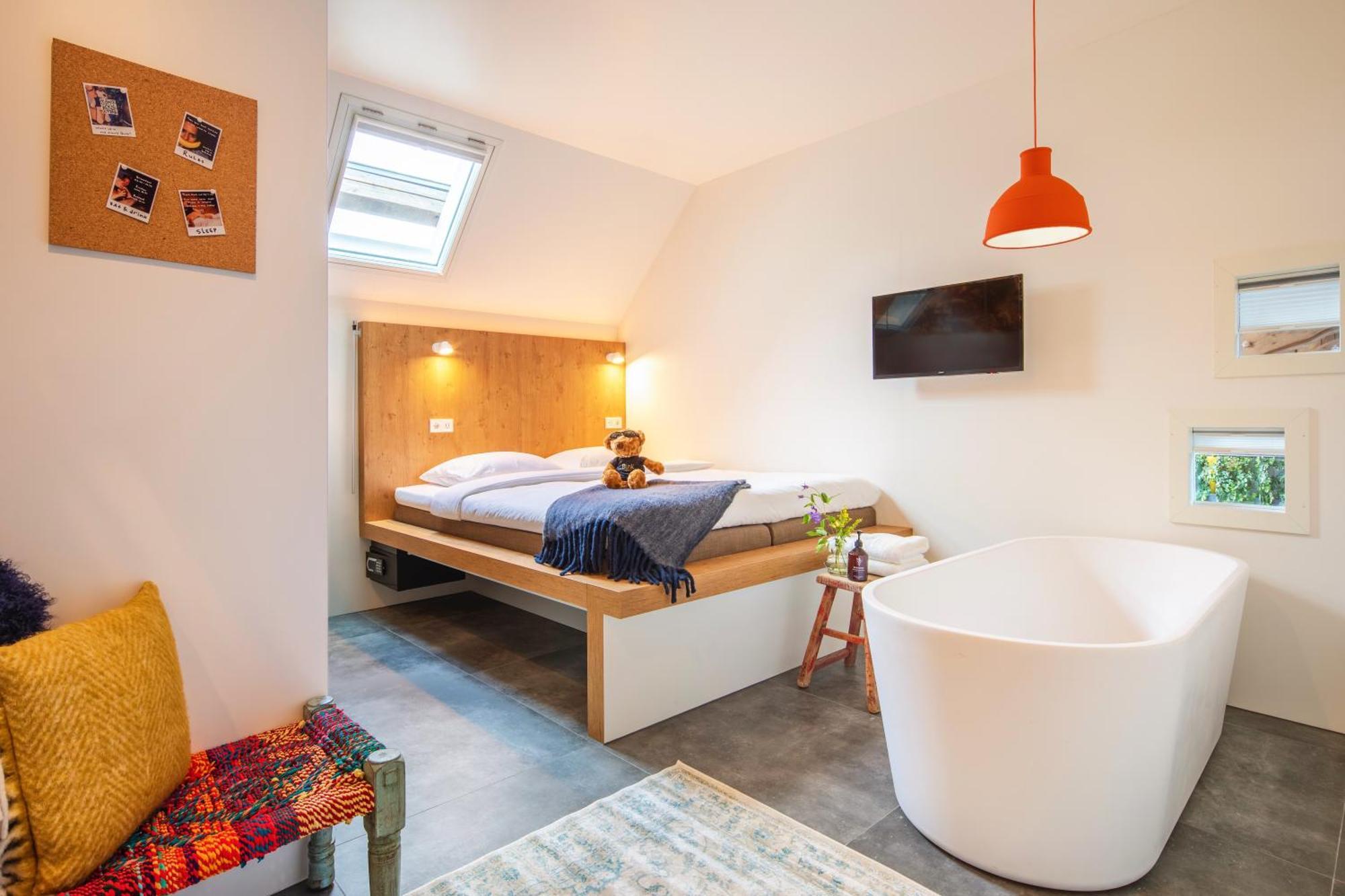 Bunk Hostel Амстердам Екстериор снимка