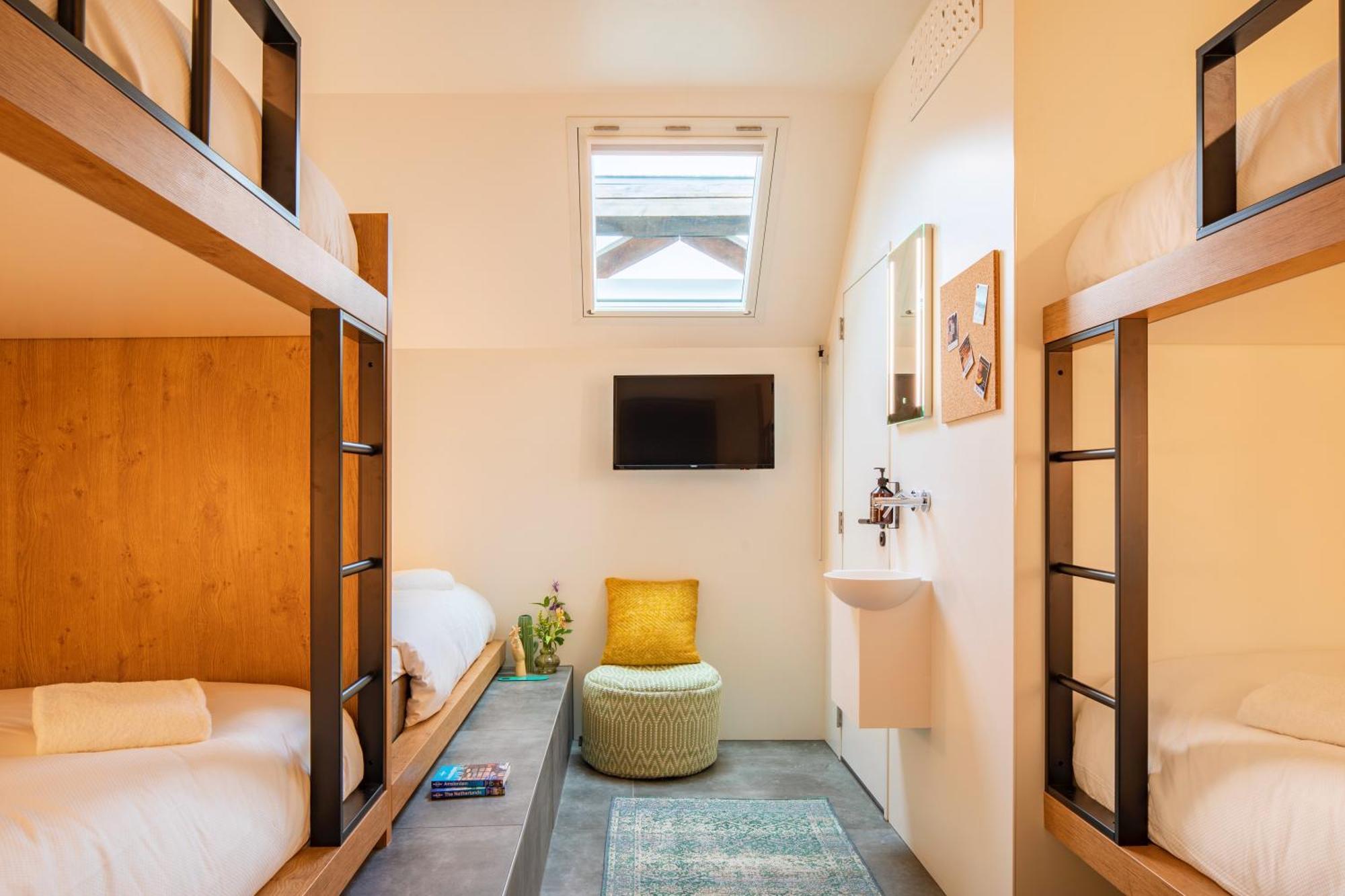 Bunk Hostel Амстердам Екстериор снимка
