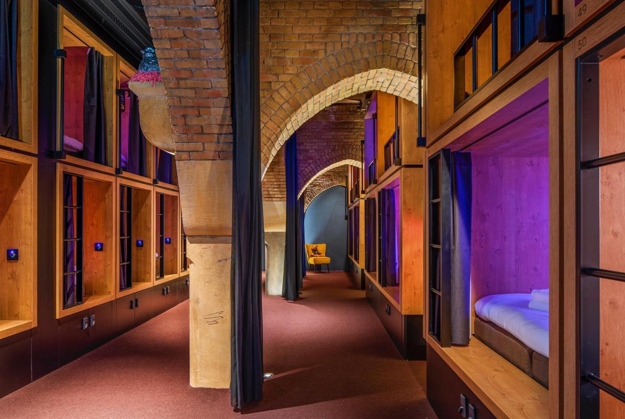 Bunk Hostel Амстердам Екстериор снимка