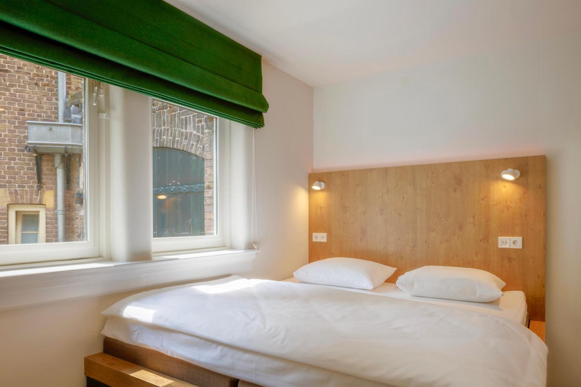 Bunk Hostel Амстердам Екстериор снимка