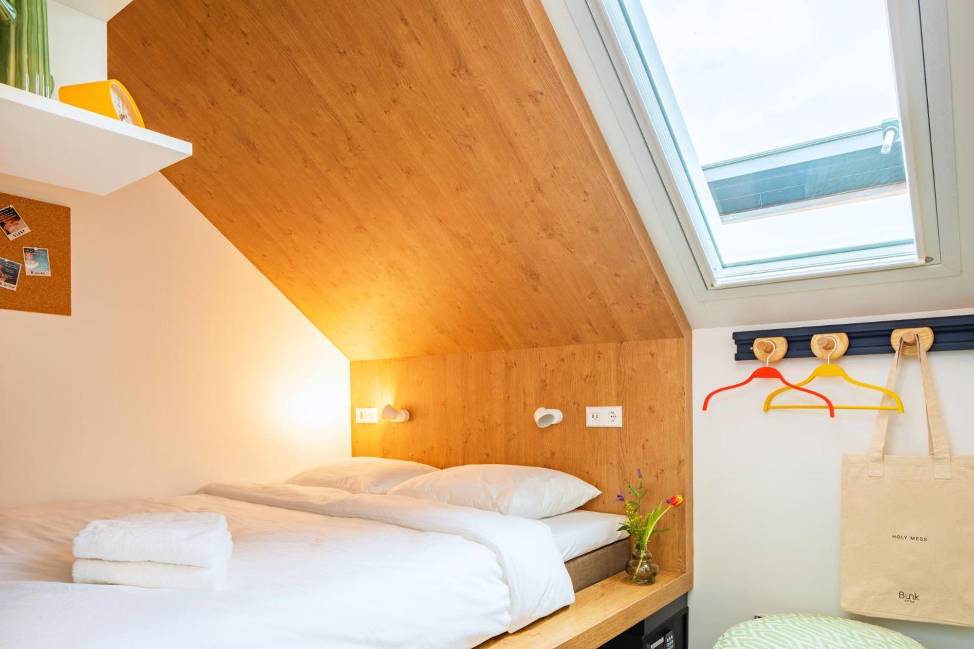 Bunk Hostel Амстердам Екстериор снимка